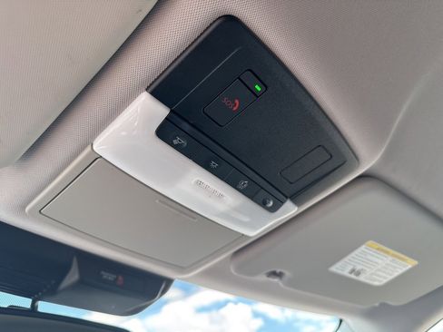 Used 2024 Mitsubishi Outlander SEL image 32