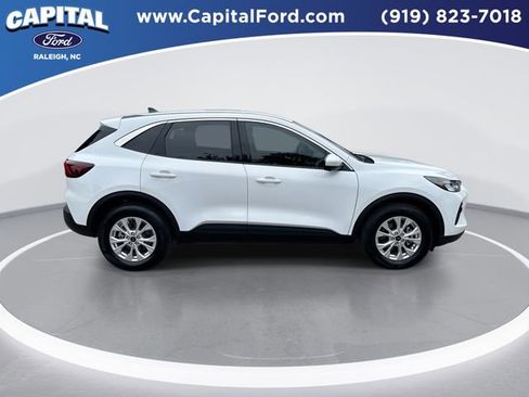 Certified 2023 Ford Escape Active w/ Tech Pack #2 image 9