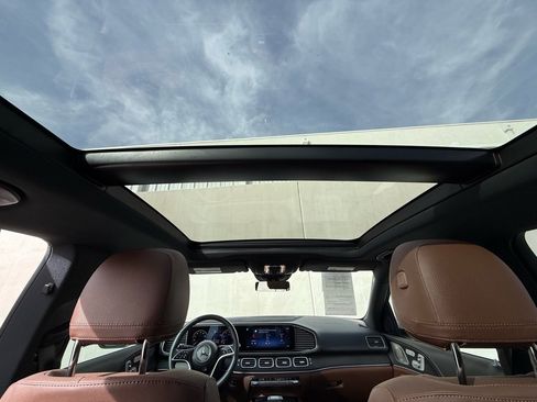 Used 2024 Mercedes-Benz GLE 350 4MATIC image 8