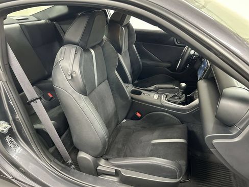 Used 2026 Toyota GR86 Premium w/ ALL Weather Mat Package (TMS) RWD image 22