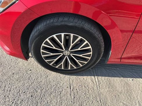 Used 2019 Volkswagen Jetta S image 19