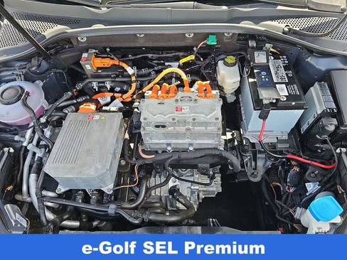 Used 2018 Volkswagen e-Golf SEL Premium w/ Driver Assistance Package FWD image 13