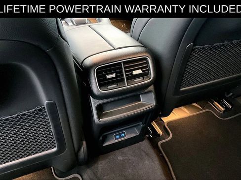 Used 2025 Mercedes-Benz GLE 350 4MATIC image 32