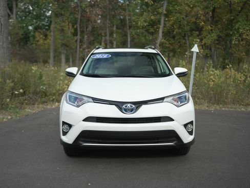 Used 2016 Toyota RAV4 XLE image 3