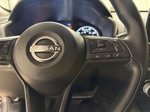 Used 2024 Nissan Altima 2.5 S FWD image 16