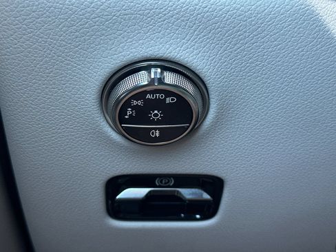 Certified 2026 Mercedes-Benz GLC 300 image 30