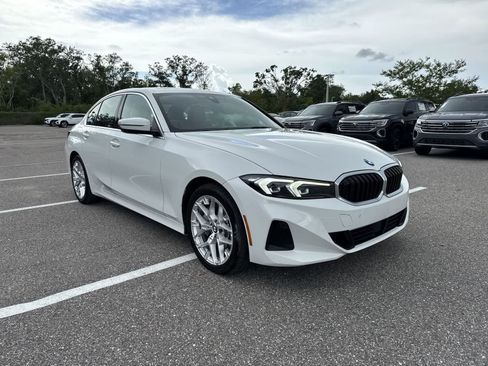Used 2025 BMW 330i Sedan RWD image 16