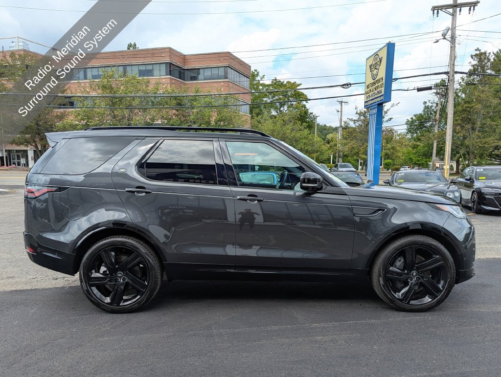 Used 2025 Land Rover Discovery Dynamic SE AWD/4WD image 7