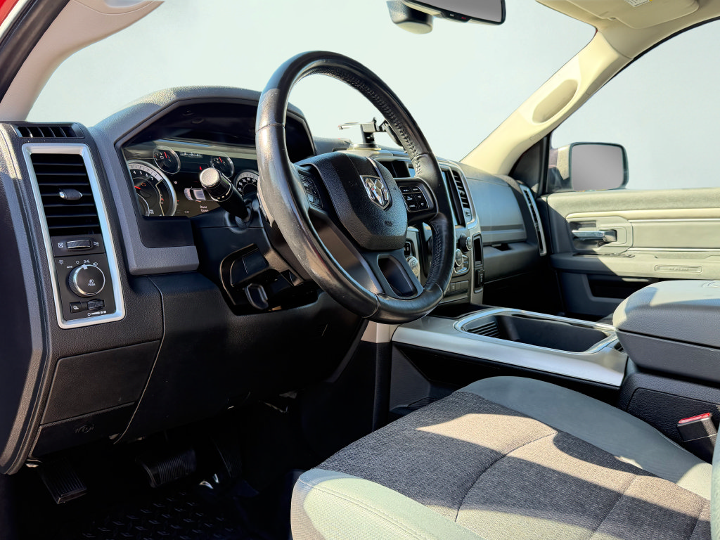 Used 2017 RAM 1500 Classic SLT w/ Luxury Group AWD/4WD image 45