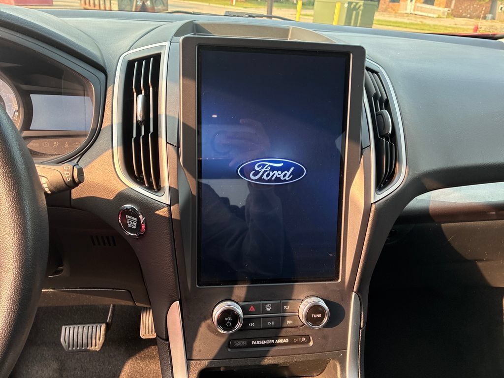 Used 2024 Ford Edge SEL AWD/4WD image 18