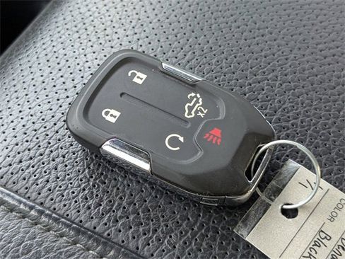 Used 2023 GMC Sierra 2500 Denali w/ Denali Ultimate Package image 34