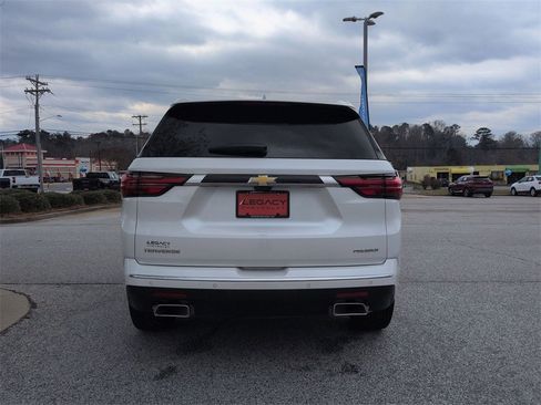 Used 2023 Chevrolet Traverse Premier image 7