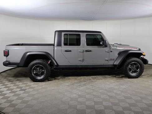 Used 2022 Jeep Gladiator Rubicon image 11