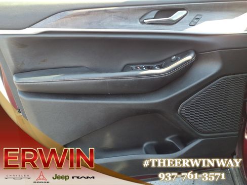 Certified 2024 Jeep Grand Cherokee Limited w/ Trailer Tow Package image 10