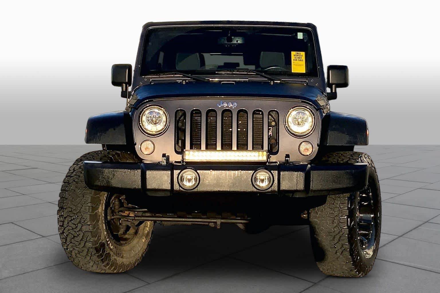 Used 2017 Jeep Wrangler Unlimited Rubicon AWD/4WD image 4