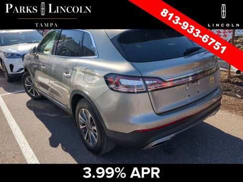 Used 2023 Lincoln Nautilus Reserve image 9