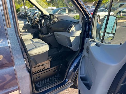 Used 2017 Ford Transit 350 XL RWD image 28