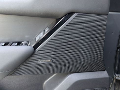 Used 2024 Land Rover Range Rover Velar Dynamic SE image 14