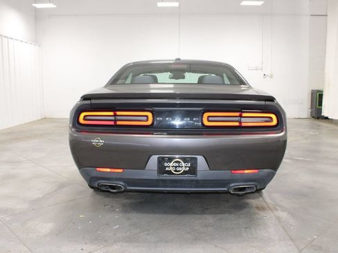Used 2016 Dodge Challenger SXT w/ Super Sport Group (SS/T) RWD image 7