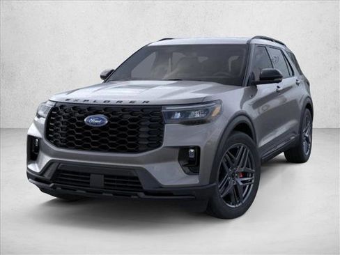 New 2026 Ford Explorer ST-Line w/ ST-Line Street Pack RWD image 2