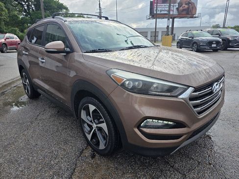 Used 2016 Hyundai Tucson Limited FWD image 3