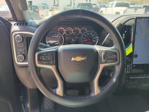 Used 2019 Chevrolet Silverado 1500 LT w/ All-Star Edition image 9