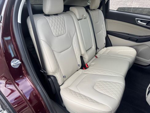 Used 2024 Ford Edge Titanium w/ Equipment Group 301A image 18