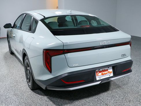 Used 2025 Kia K4 EX FWD image 9