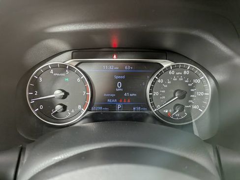 Used 2024 Nissan Altima 2.5 SV FWD image 5