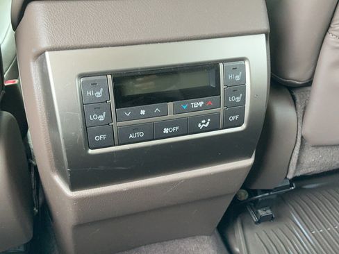 Used 2018 Lexus GX 460 Luxury w/ Preferred Accessory Package AWD/4WD image 10