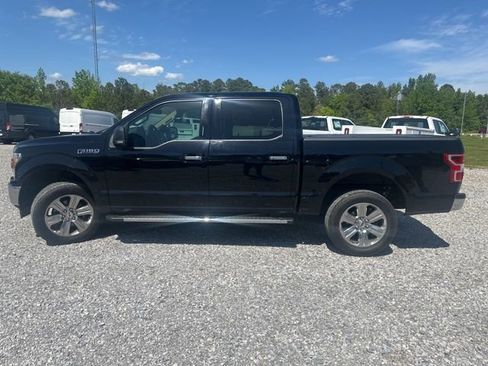 Used 2018 Ford F150 XLT w/ Equipment Group 302A Luxury image 7
