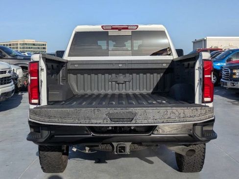 Used 2026 Chevrolet Silverado 2500 LT w/ Trail Boss Package AWD/4WD image 12