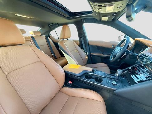 Used 2023 Lexus IS 300 w/ Comfort Package image 27