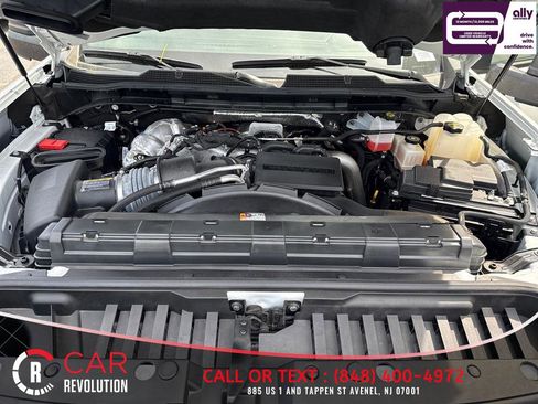 Used 2024 Chevrolet Silverado 2500 LT AWD/4WD image 13
