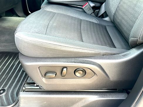Used 2025 Chevrolet Silverado 2500 LT w/ Convenience Package AWD/4WD image 15