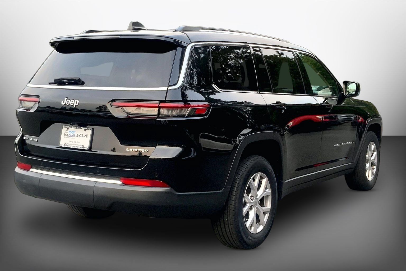 Used 2021 Jeep Grand Cherokee L Limited AWD/4WD image 14