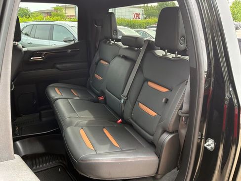Used 2024 GMC Sierra 1500 AT4 w/ Technology Package AWD/4WD image 23