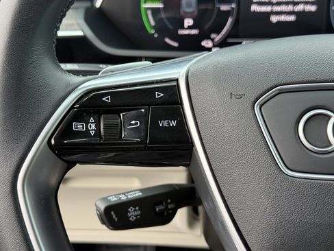 Used 2022 Audi e-tron Premium image 24