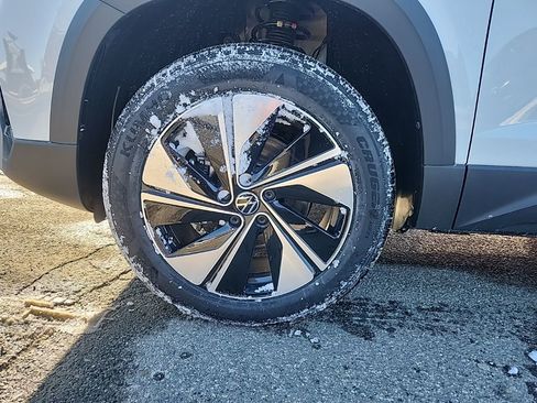 New 2026 Volkswagen Taos SE AWD/4WD image 20