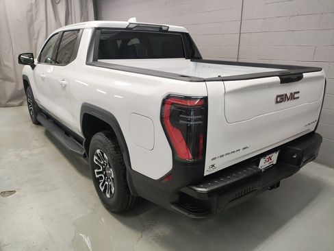 New 2026 GMC Sierra EV Elevation image 20
