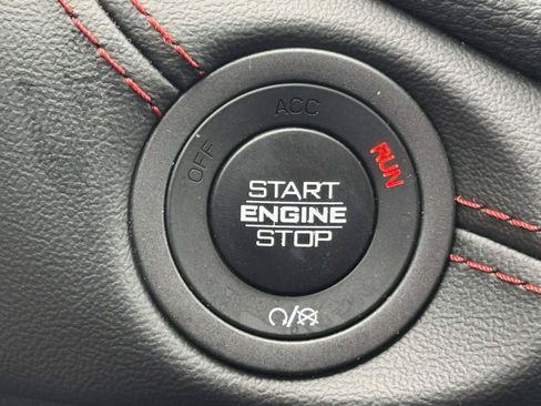 Used 2025 Dodge Durango GT AWD/4WD image 7
