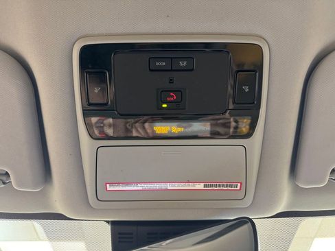 Used 2024 Toyota Grand Highlander AWD image 45
