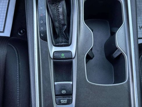 Used 2020 Honda Accord EX image 37