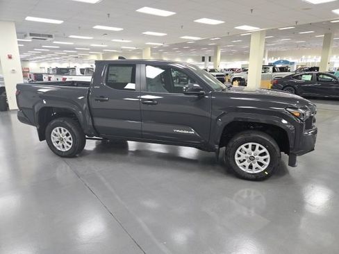 New 2026 Toyota Tacoma SR5 RWD image 6