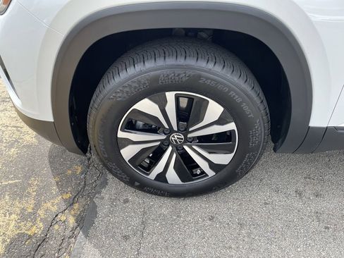 Used 2026 Volkswagen Atlas Cross Sport SE AWD/4WD image 9