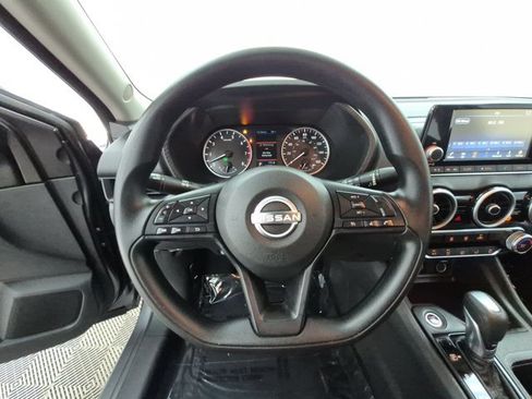 Used 2025 Nissan Sentra S FWD image 28