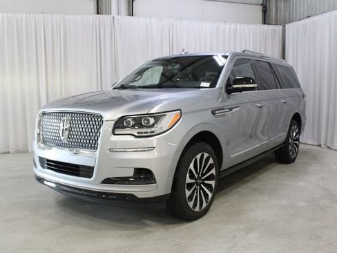Certified 2024 Lincoln Navigator L Reserve AWD/4WD image 38
