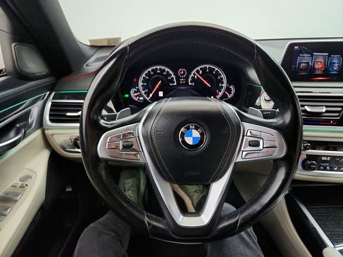 Used 2017 BMW 750i xDrive AWD/4WD image 17
