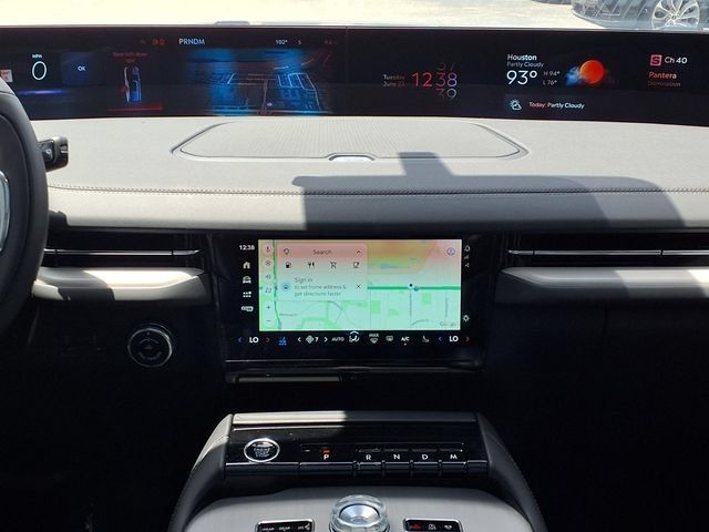 New 2025 Lincoln Navigator Reserve AWD/4WD image 11