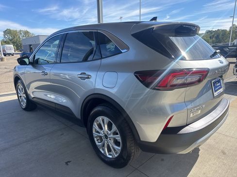 Certified 2023 Ford Escape Active w/ Tech Pack #2 image 5